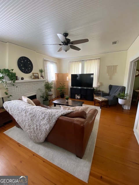 245 Edwards Street Property Photo 6