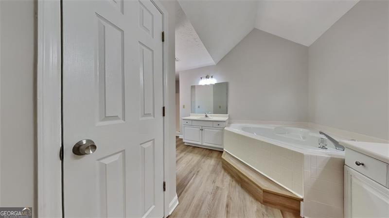 1704 Yarborough Drive Property Photo 14