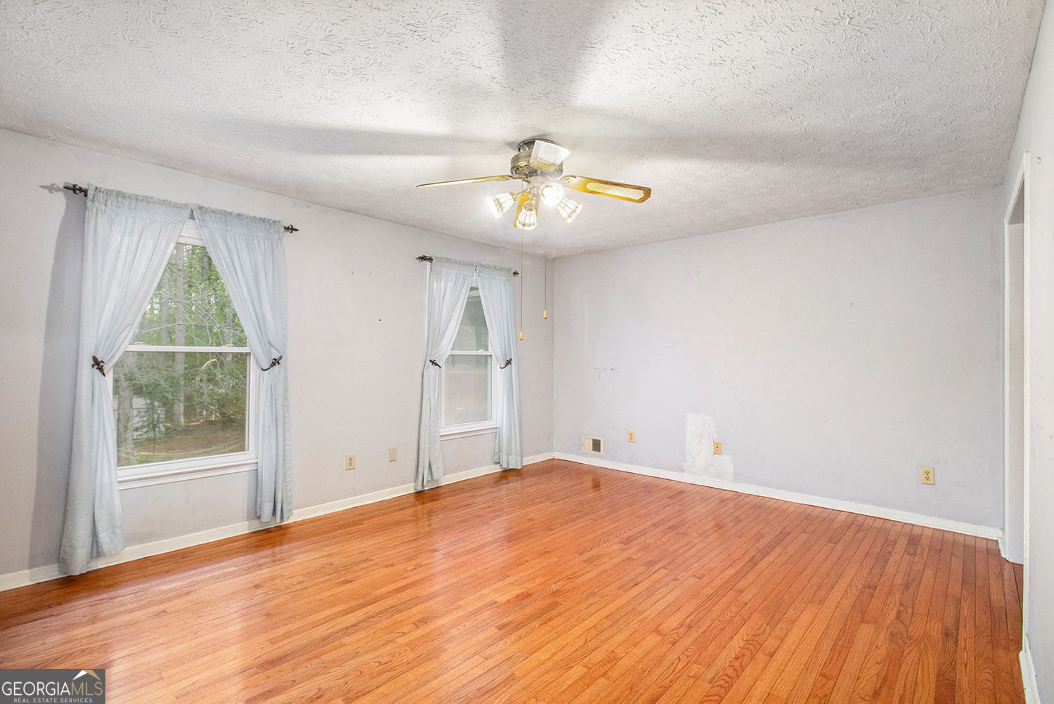 215 North Mourning Dove Drive N Property Photo 9
