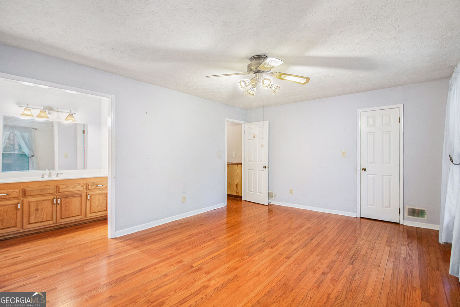 215 North Mourning Dove Drive N Property Photo 10