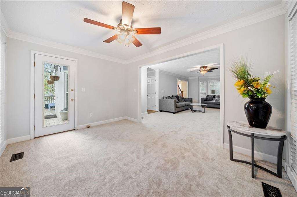 401 Briardale Court Property Photo 8