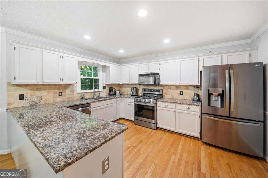 401 Briardale Court Property Photo 12