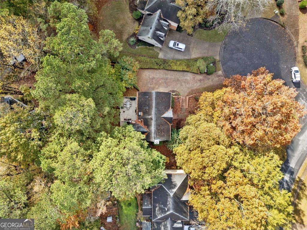 401 Briardale Court Property Photo 34