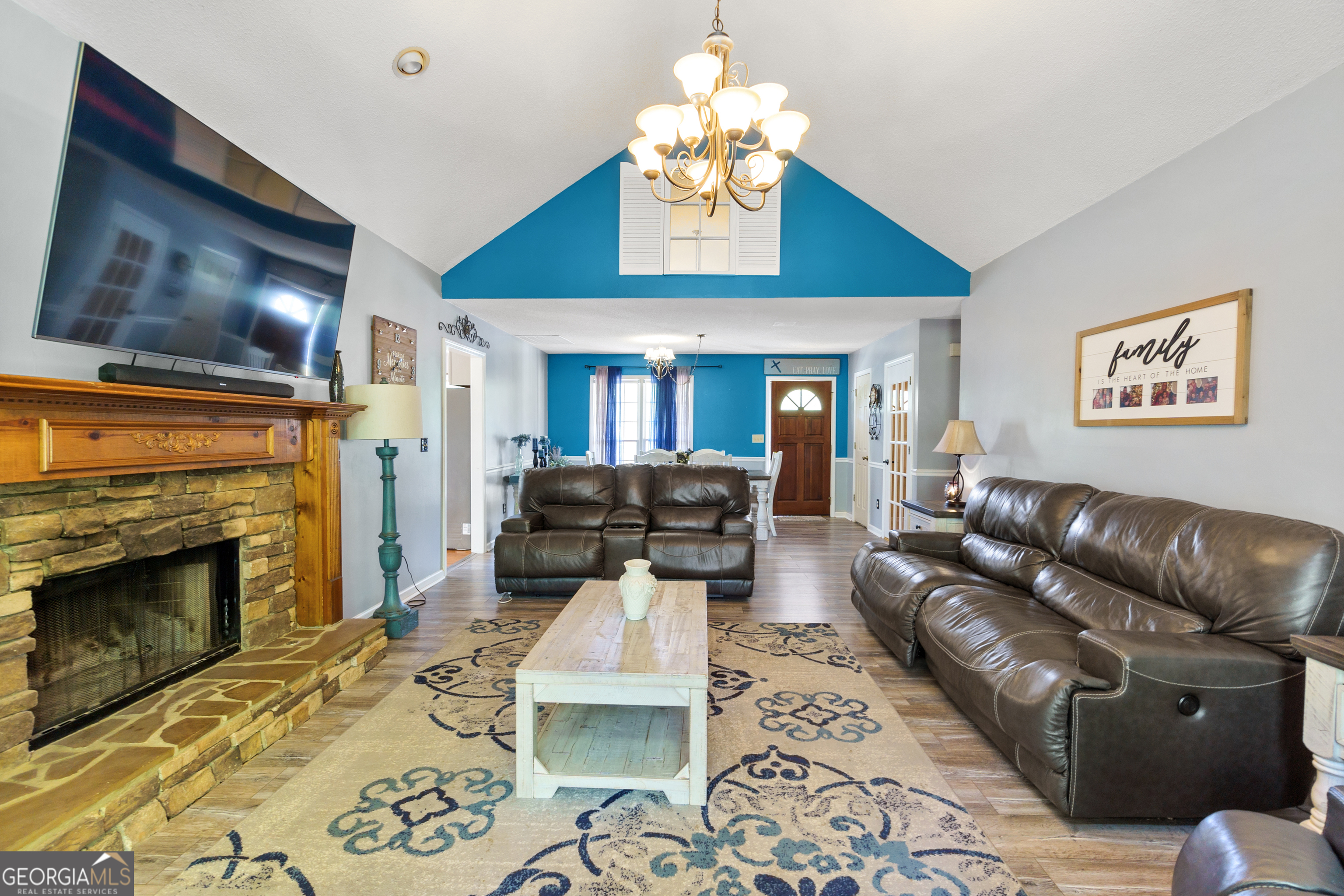 208 Wellington Walk Property Photo 10