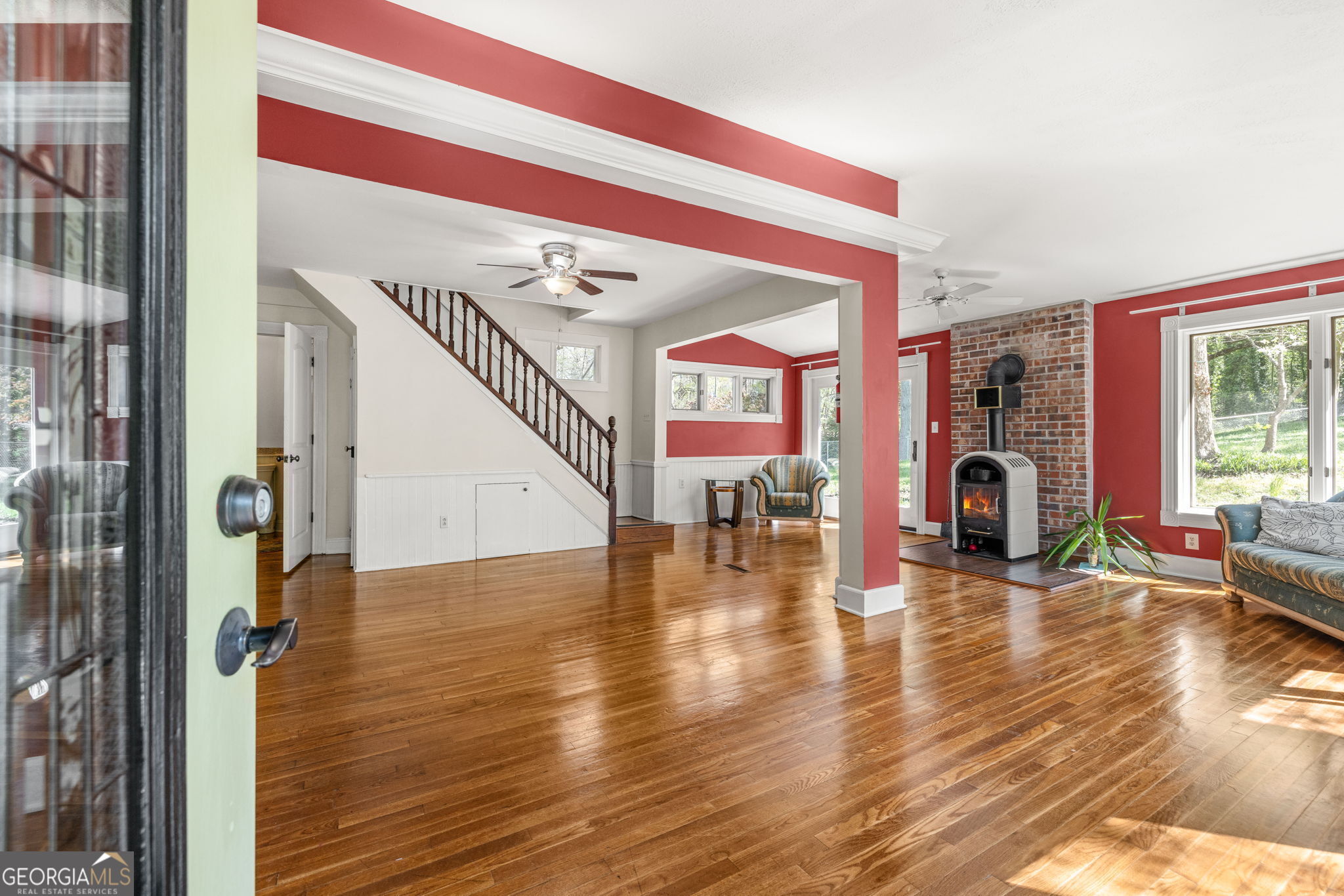 623 Maine Street Property Photo 7