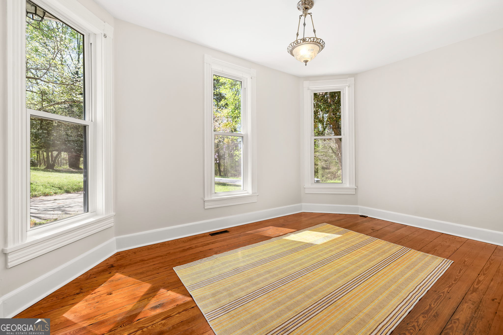 623 Maine Street Property Photo 23