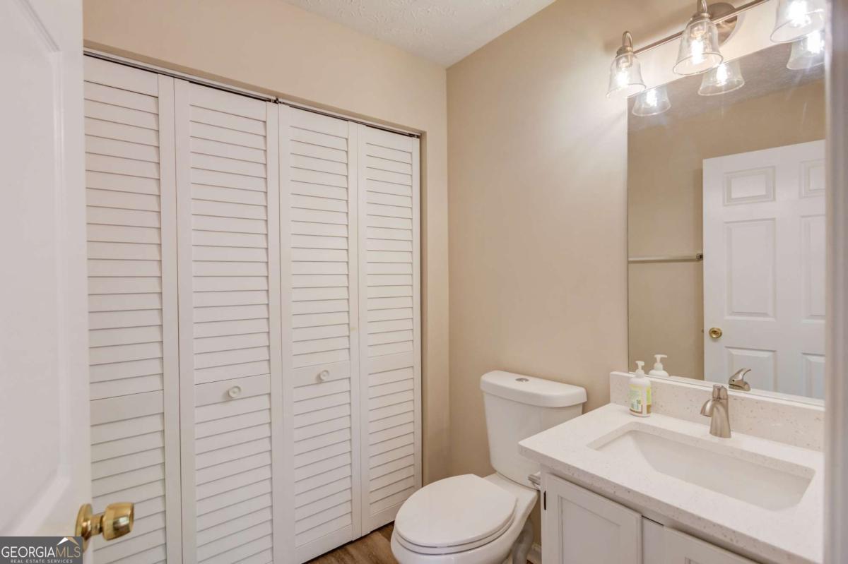11205 Abbotts Station Drive Property Photo 15
