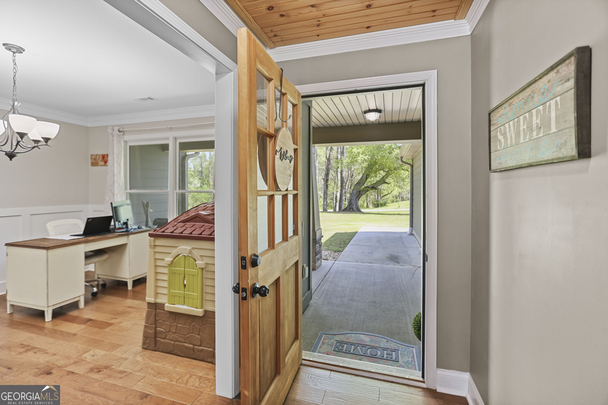75 Flagstone Drive Property Photo 16