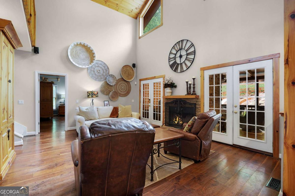 107 Winsome Place Ne Property Photo 8