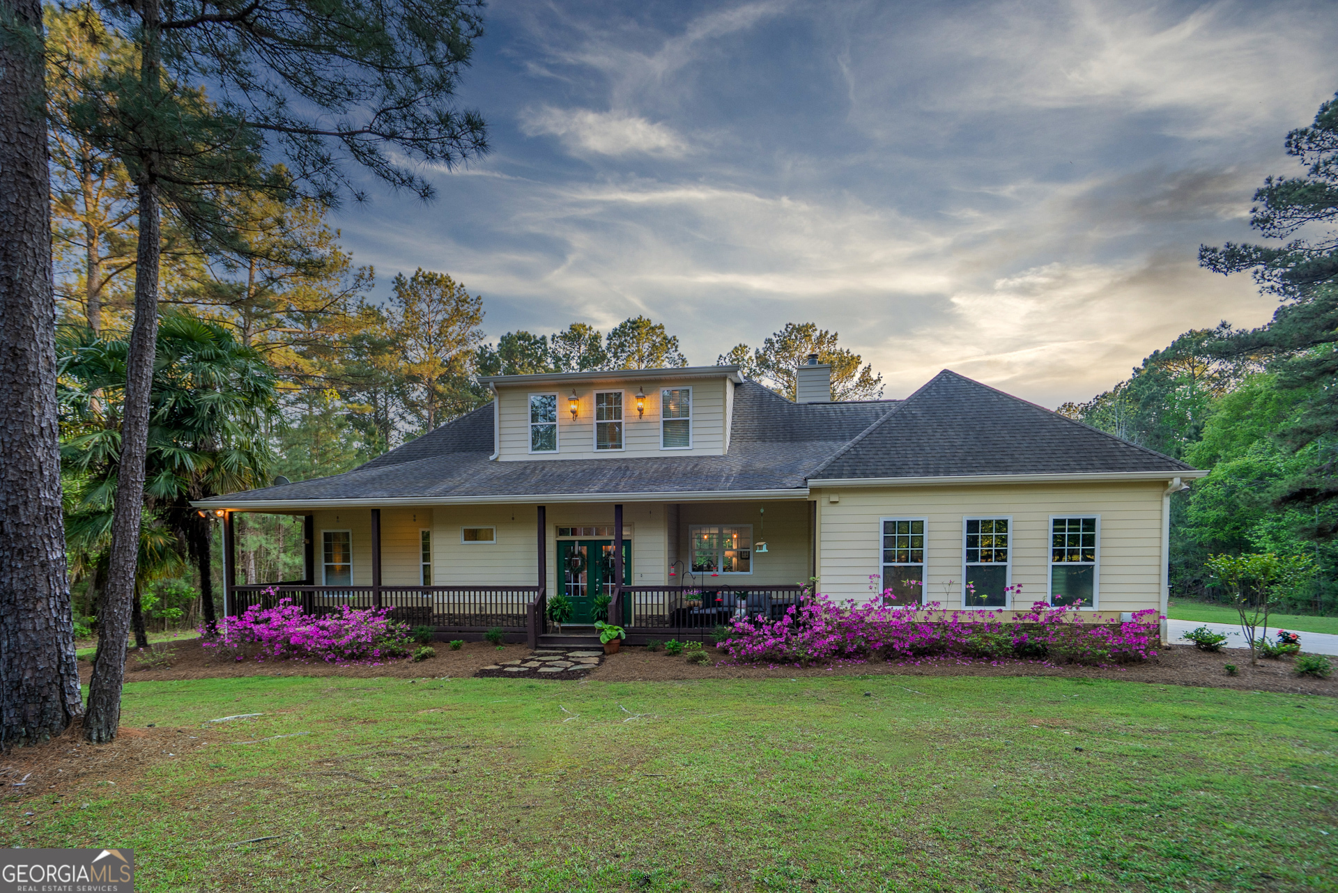 109 N Sugar Creek Road Property Photo 2