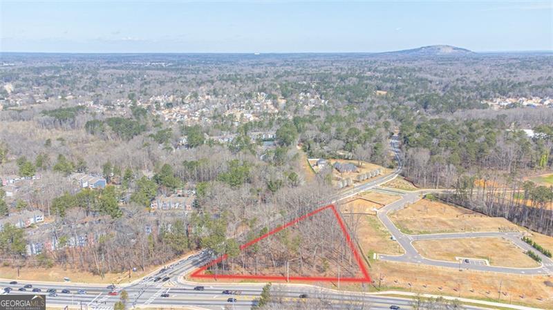 5646 Covington Highway Property Photo 4