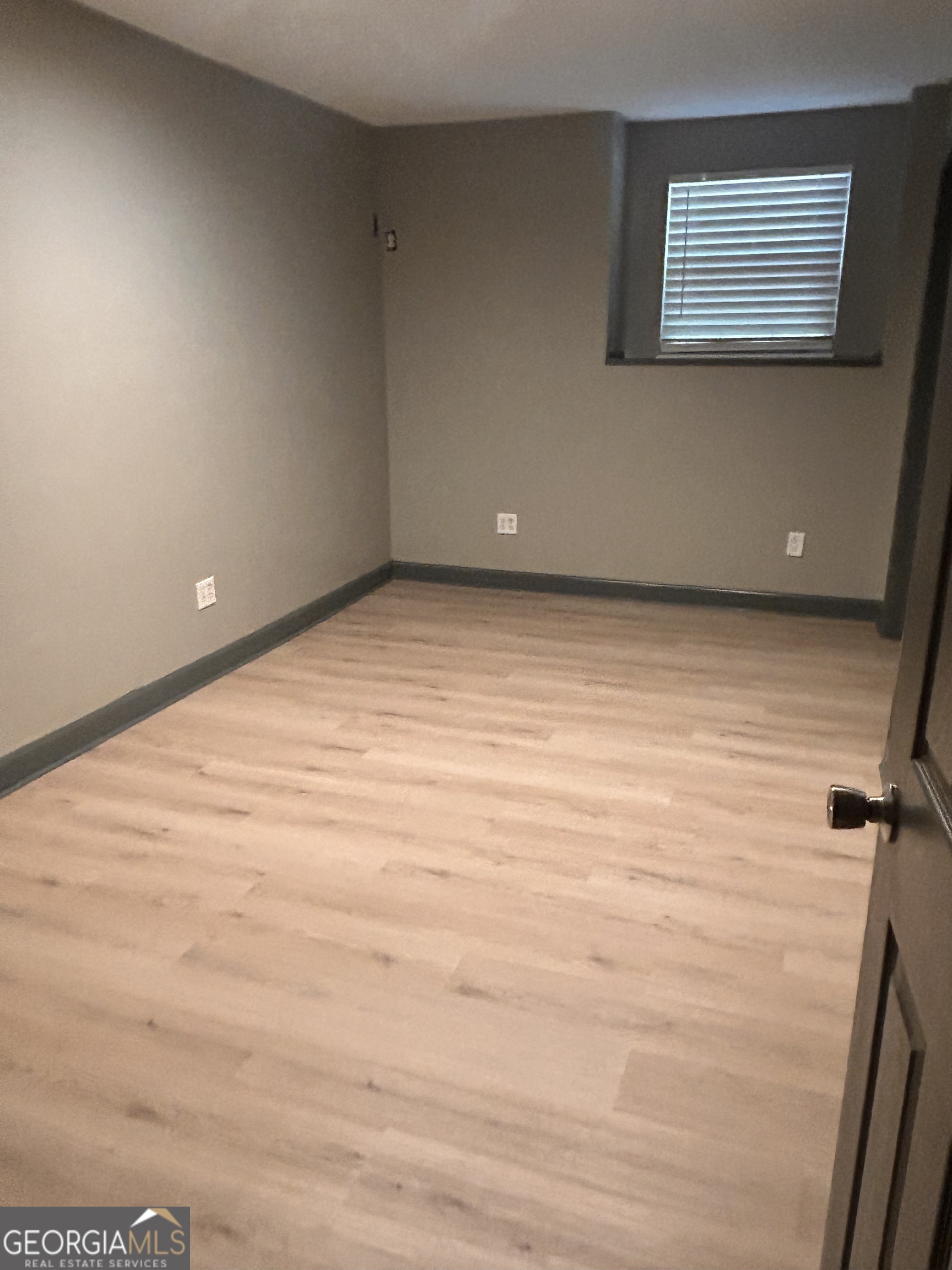 7027 Grinder Drive Property Photo 4