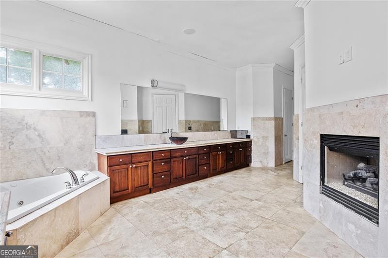1081 Humphries Road Property Photo 15
