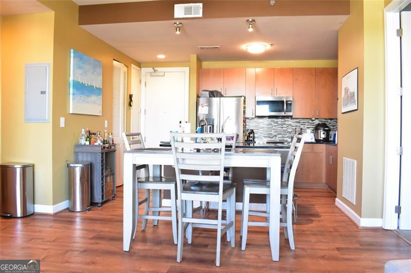 711 Cosmopolitan Drive Ne # 715 Property Photo 3