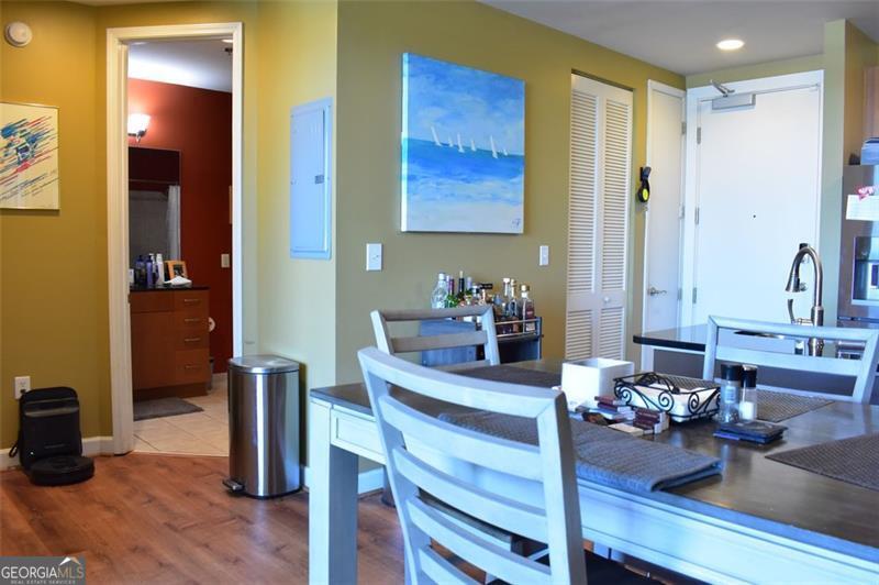 711 Cosmopolitan Drive Ne # 715 Property Photo 7