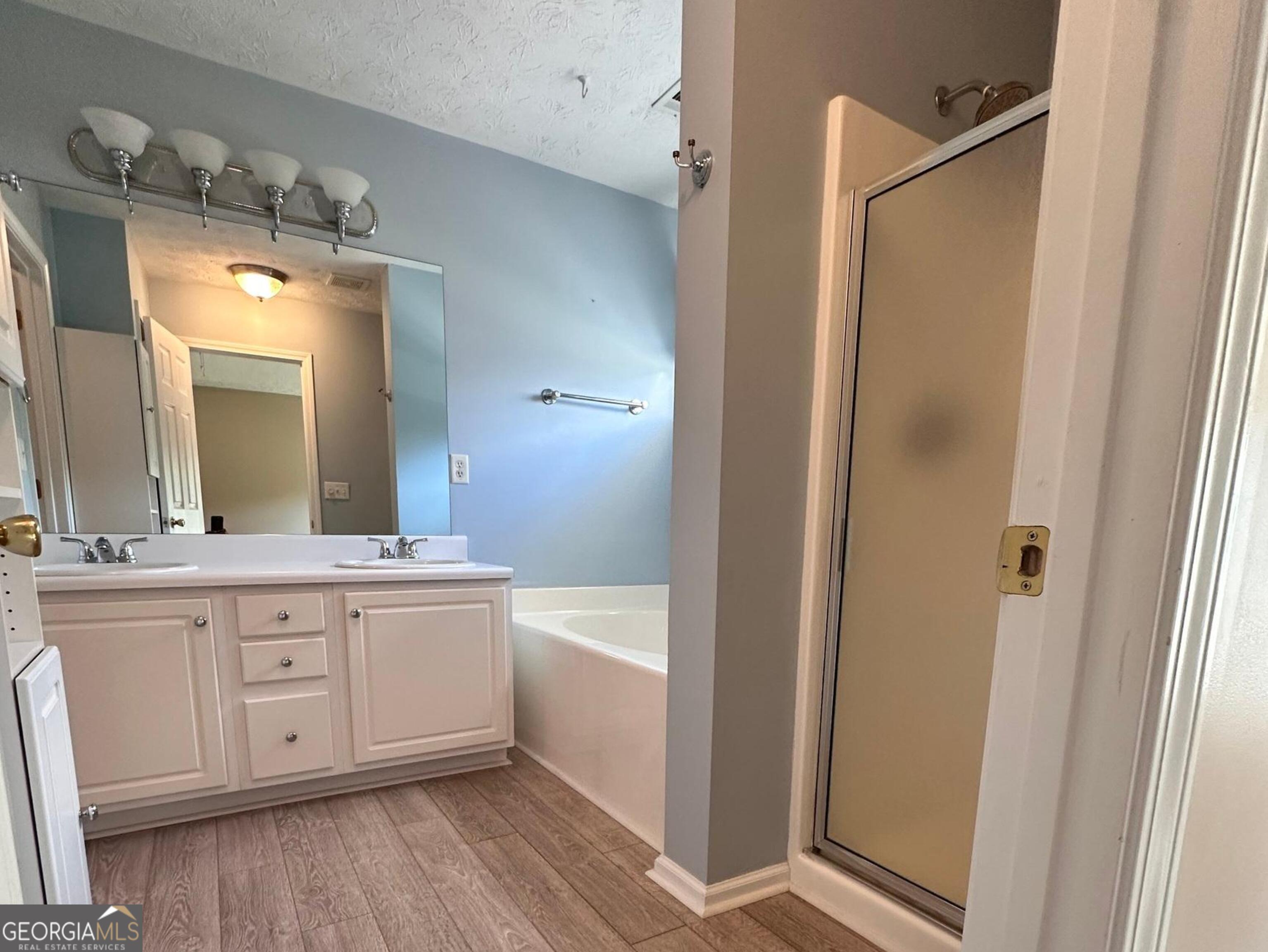 6241 Saturn Drive Property Photo 18