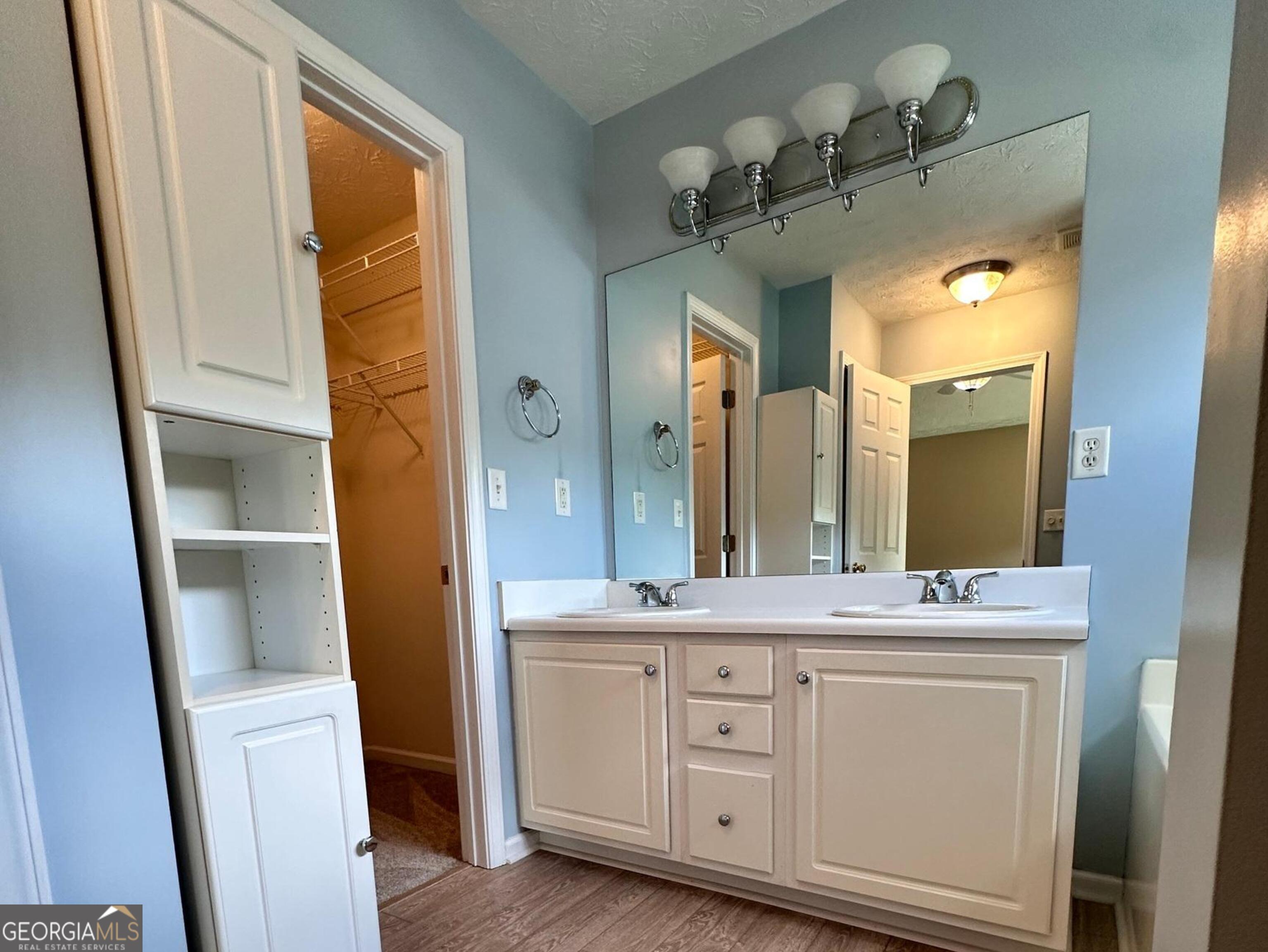 6241 Saturn Drive Property Photo 21
