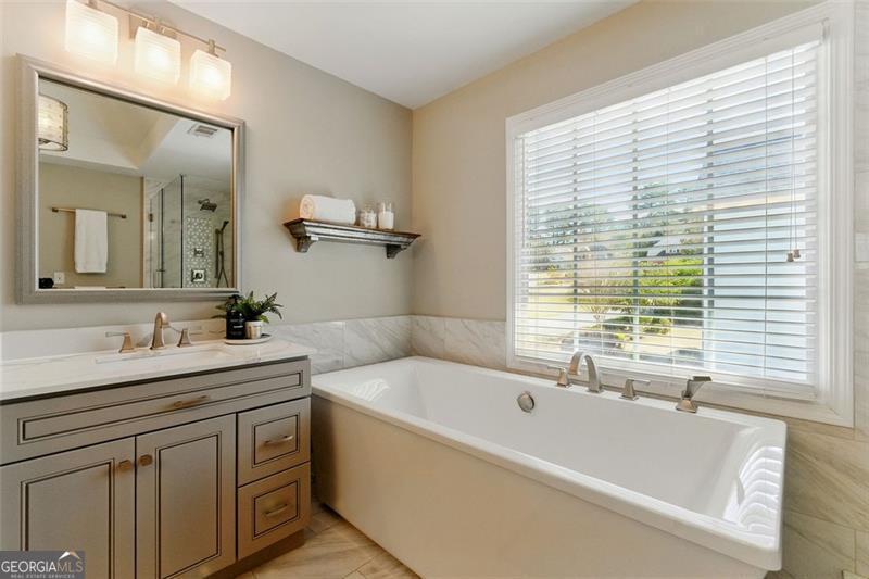 317 Vista Lake Drive Property Photo 31