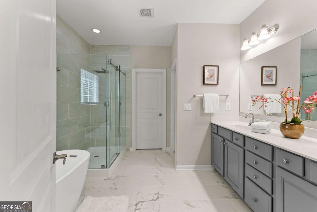 7836 Keepsake Lane Property Photo 2
