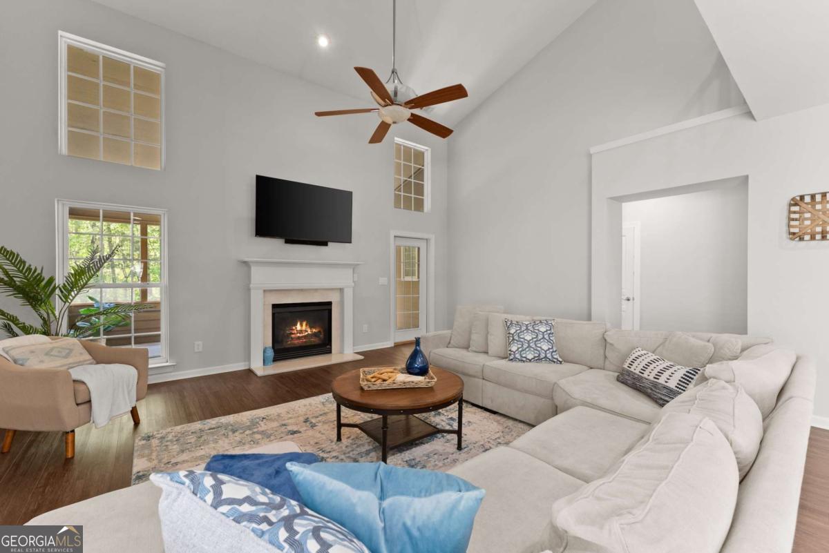 7836 Keepsake Lane Property Photo 17