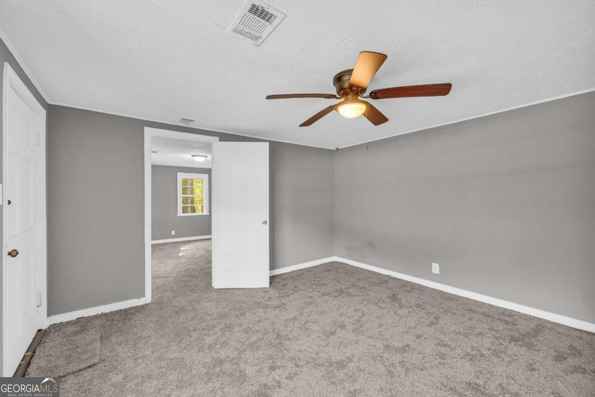 4301 Hidden Valley Road Property Photo 7