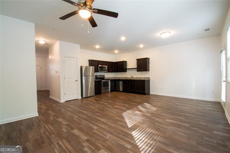 1837 Millstream Hollow Property Photo 4