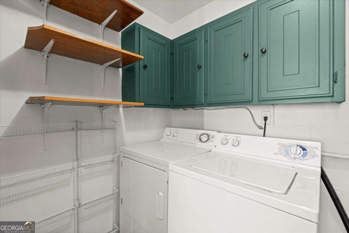 6 Westchester Square Property Photo 42