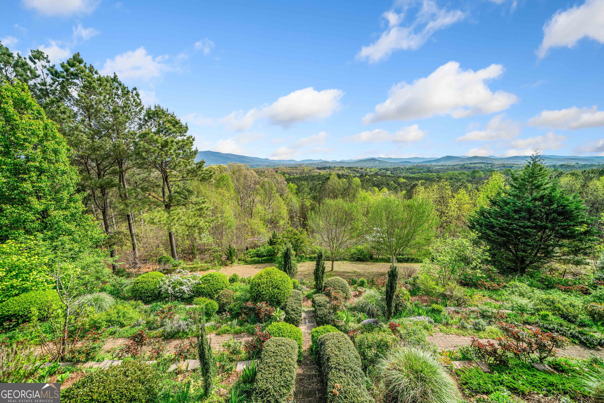100 Fox Paw Leaf Court Property Photo 6