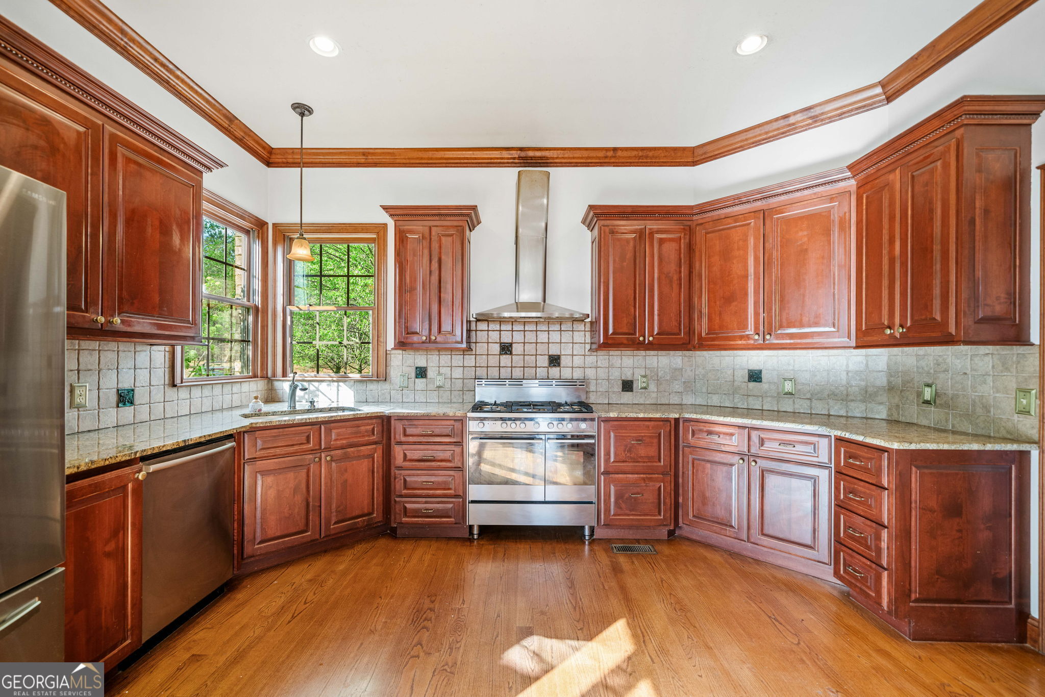 100 Fox Paw Leaf Court Property Photo 15