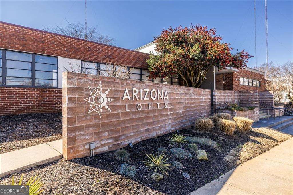 195 Arizona Avenue Ne # 203 Property Photo 3