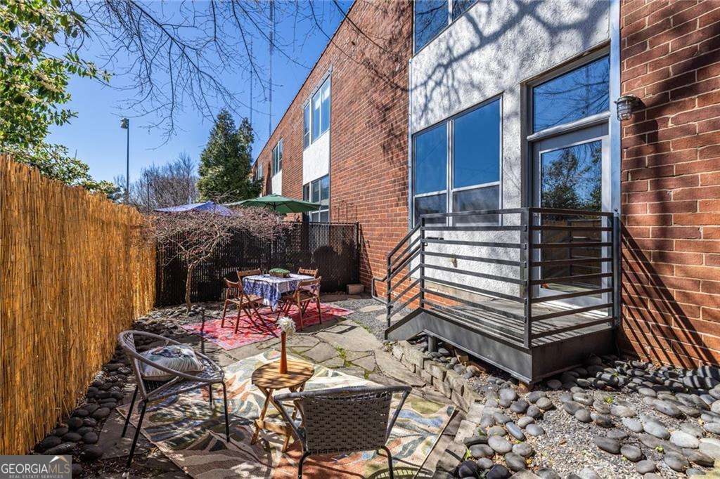 195 Arizona Avenue Ne # 203 Property Photo 16
