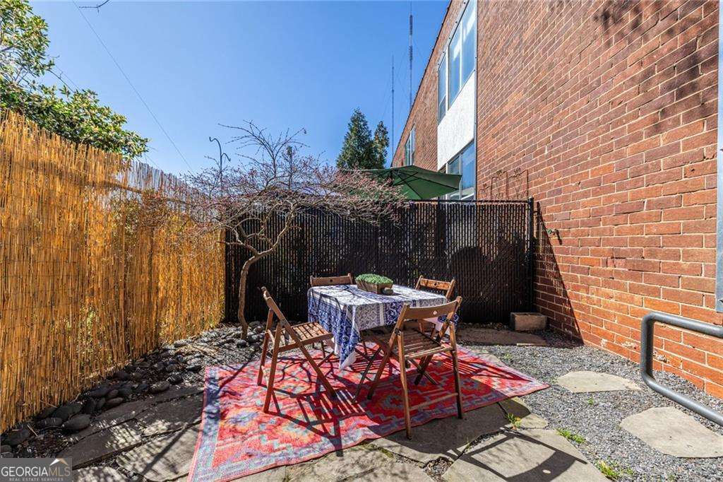 195 Arizona Avenue Ne # 203 Property Photo 18