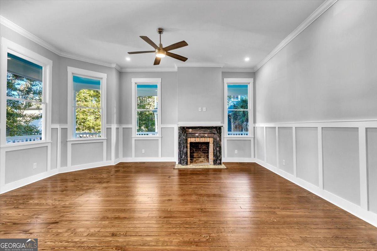 217/219 W 36th Street Property Photo 4