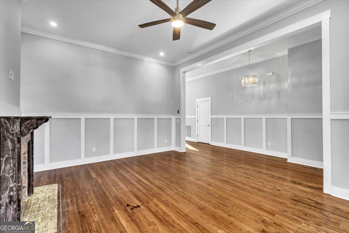 217/219 W 36th Street Property Photo 6