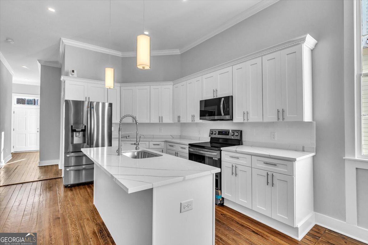 217/219 W 36th Street Property Photo 8