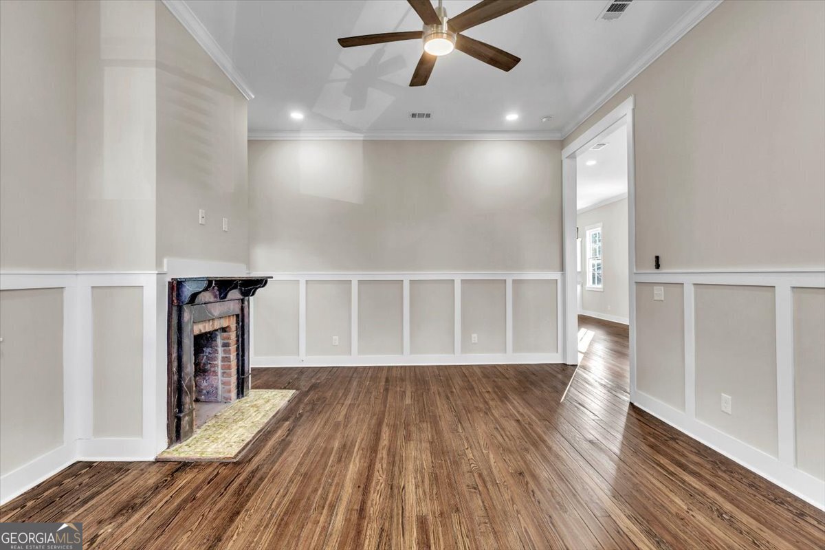 217/219 W 36th Street Property Photo 34