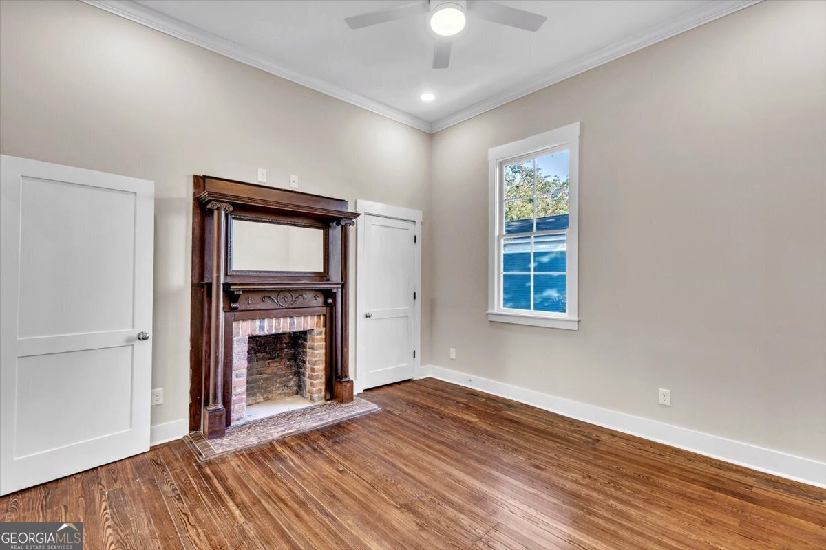217/219 W 36th Street Property Photo 43