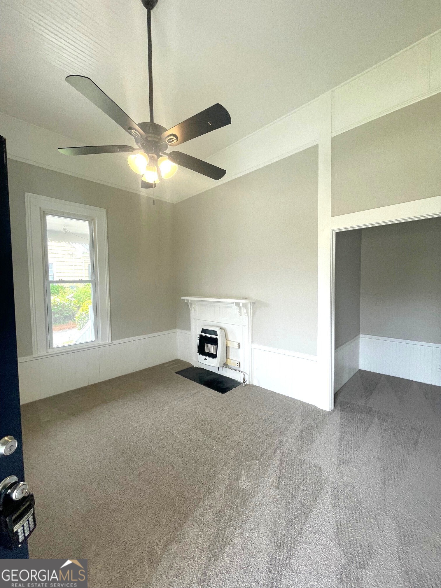 430 College Street # B Property Photo 6