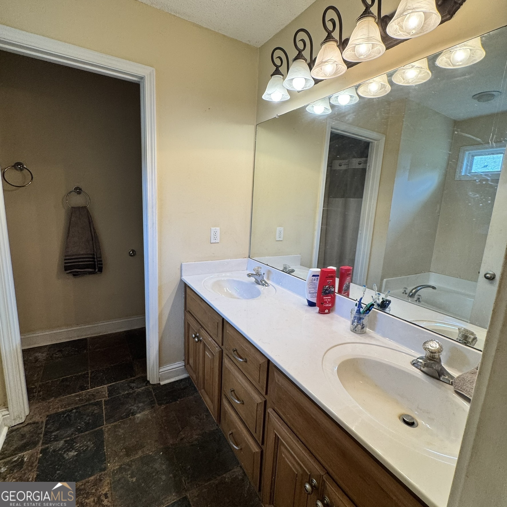116 Shetland Pines Drive Property Photo 10
