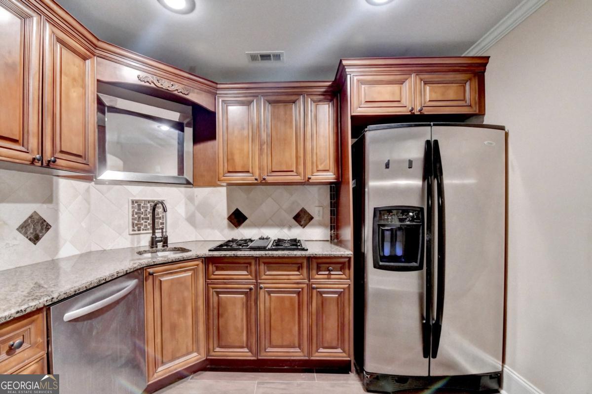 1806 Royal Troon Court Property Photo 34