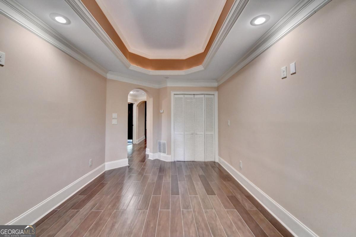 1806 Royal Troon Court Property Photo 38