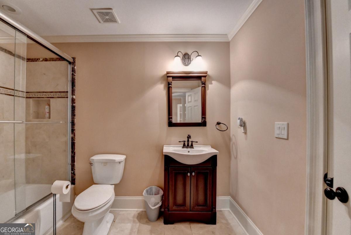 1806 Royal Troon Court Property Photo 43