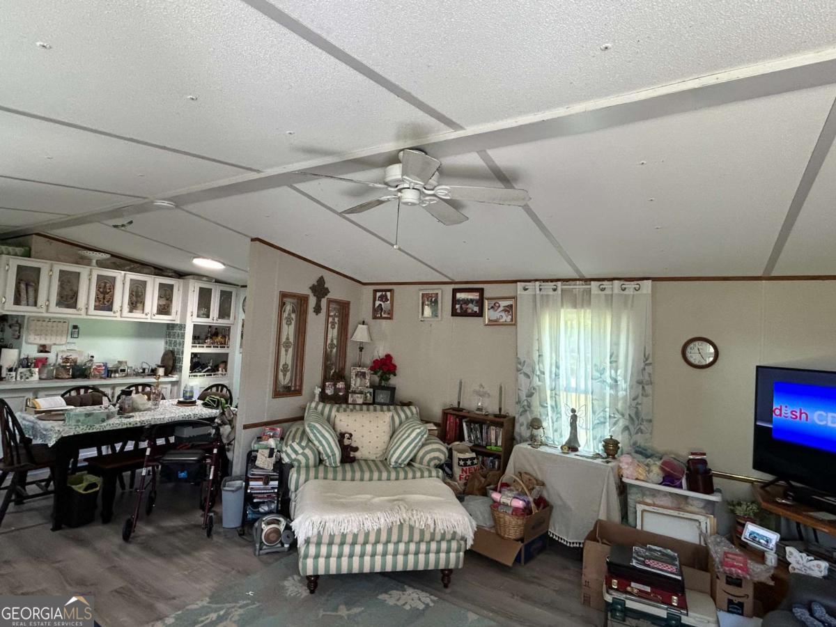 13513 Highway 169 Property Photo 2