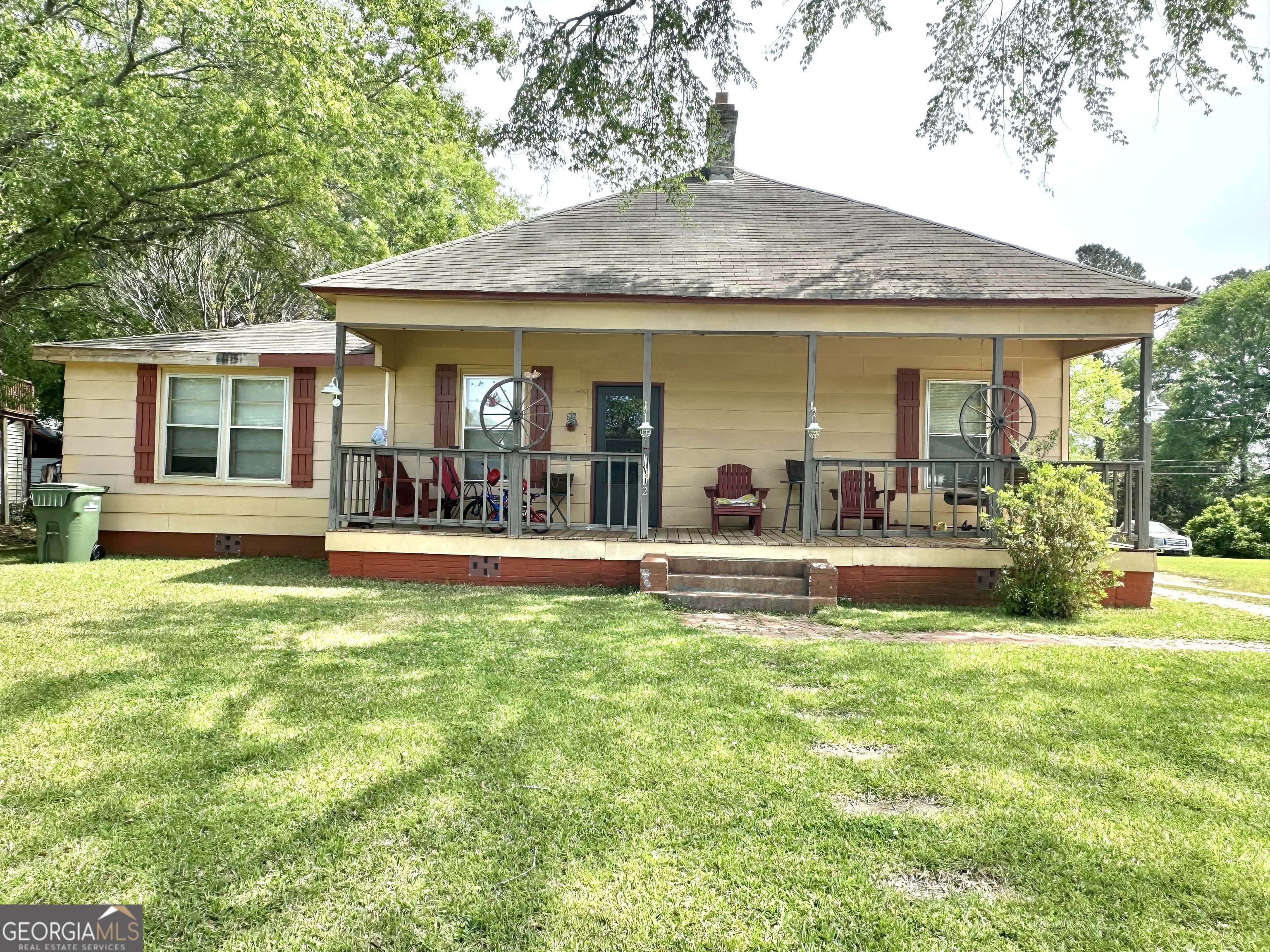 3002 24th Avenue Property Photo