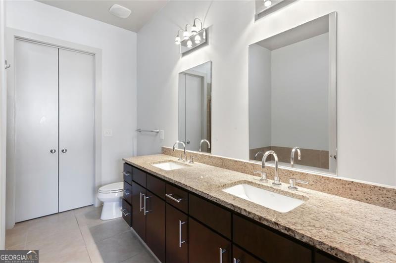 200 Highland Avenue # 202 Property Photo 7