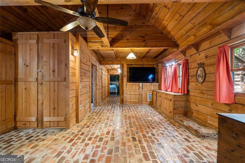 3401 Clay Road Property Photo 26