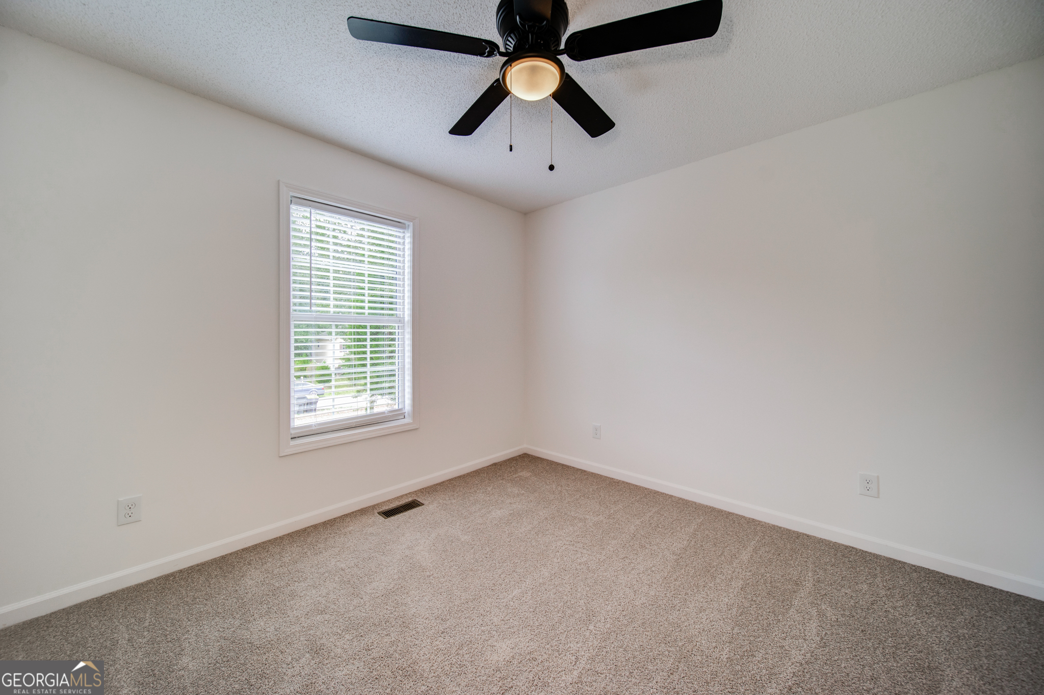61 Meadowbrook Lane Property Photo 46