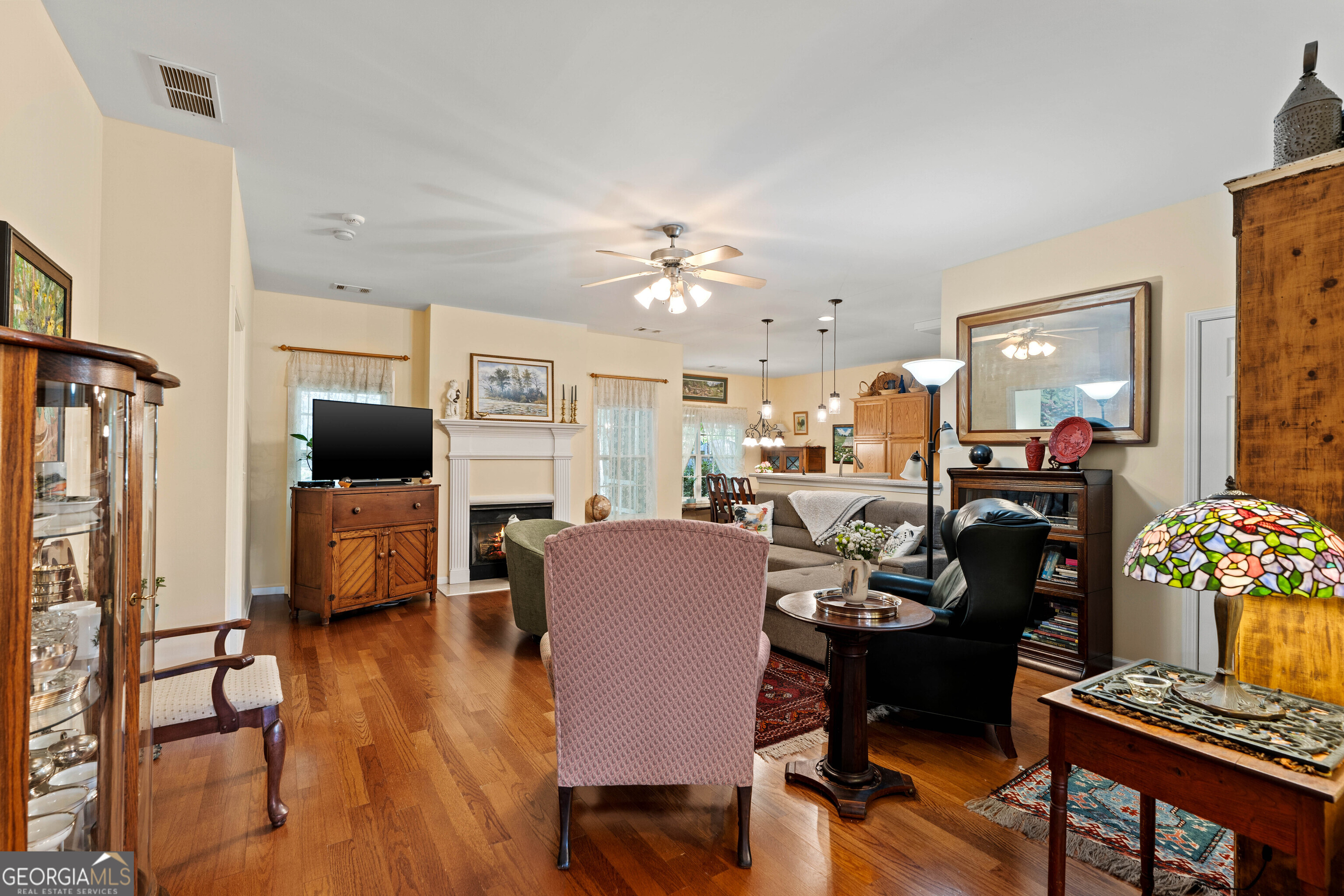 142 Senior Circle Property Photo 6