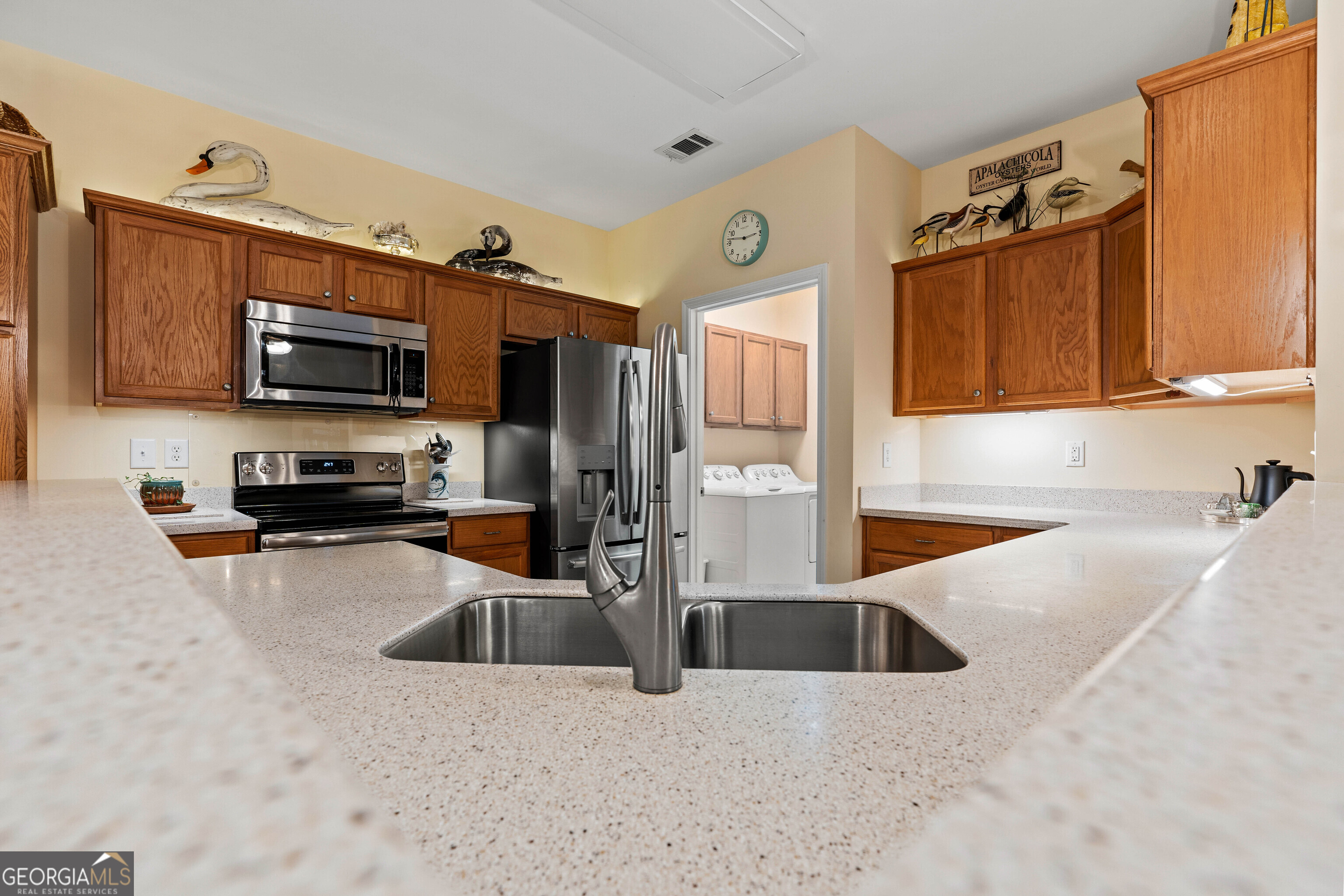 142 Senior Circle Property Photo 12