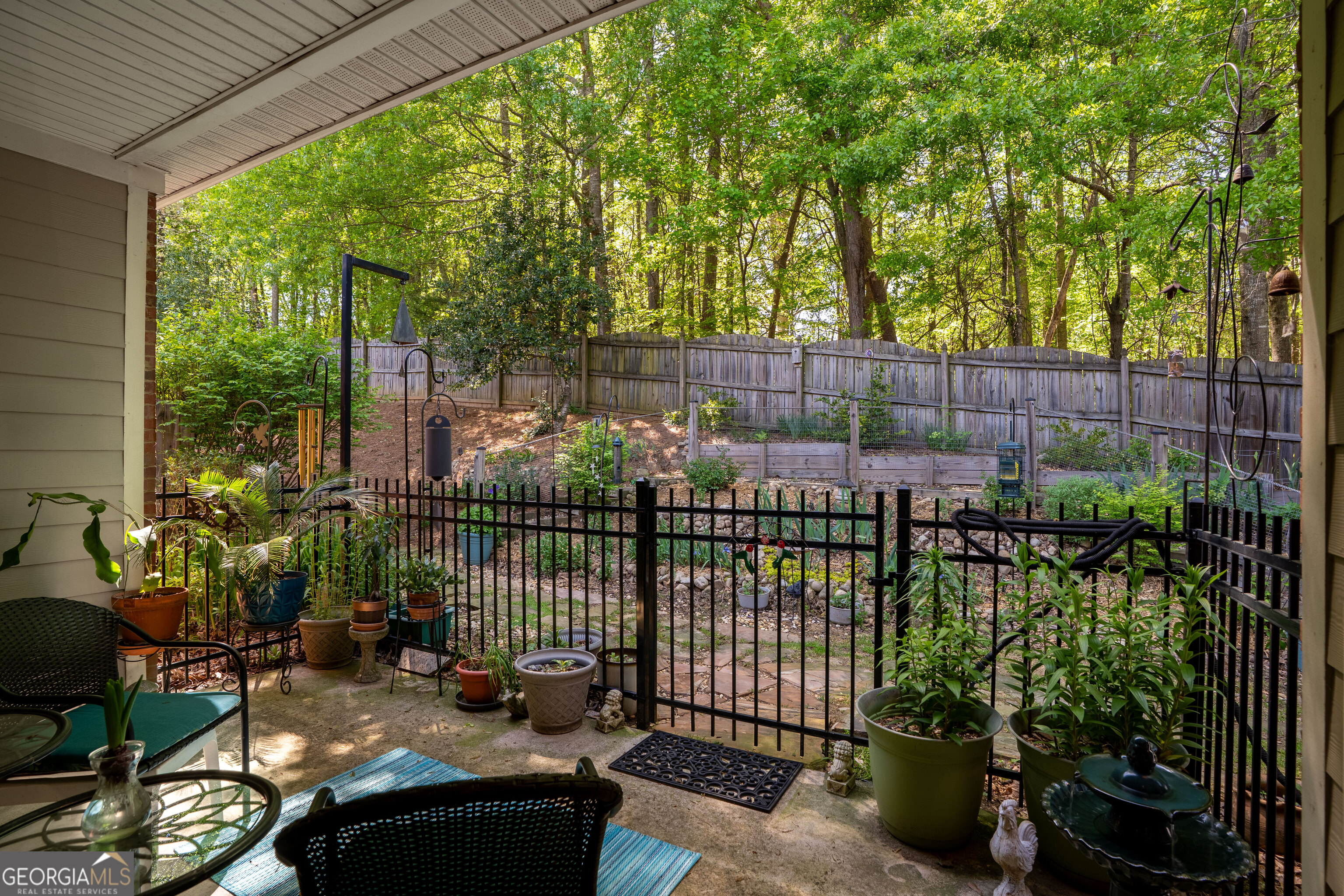 142 Senior Circle Property Photo 25